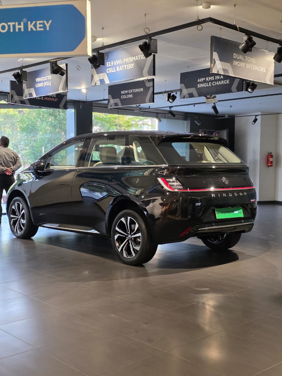 MG Windsor Pro vs Windsor: A Real-World, Human Take