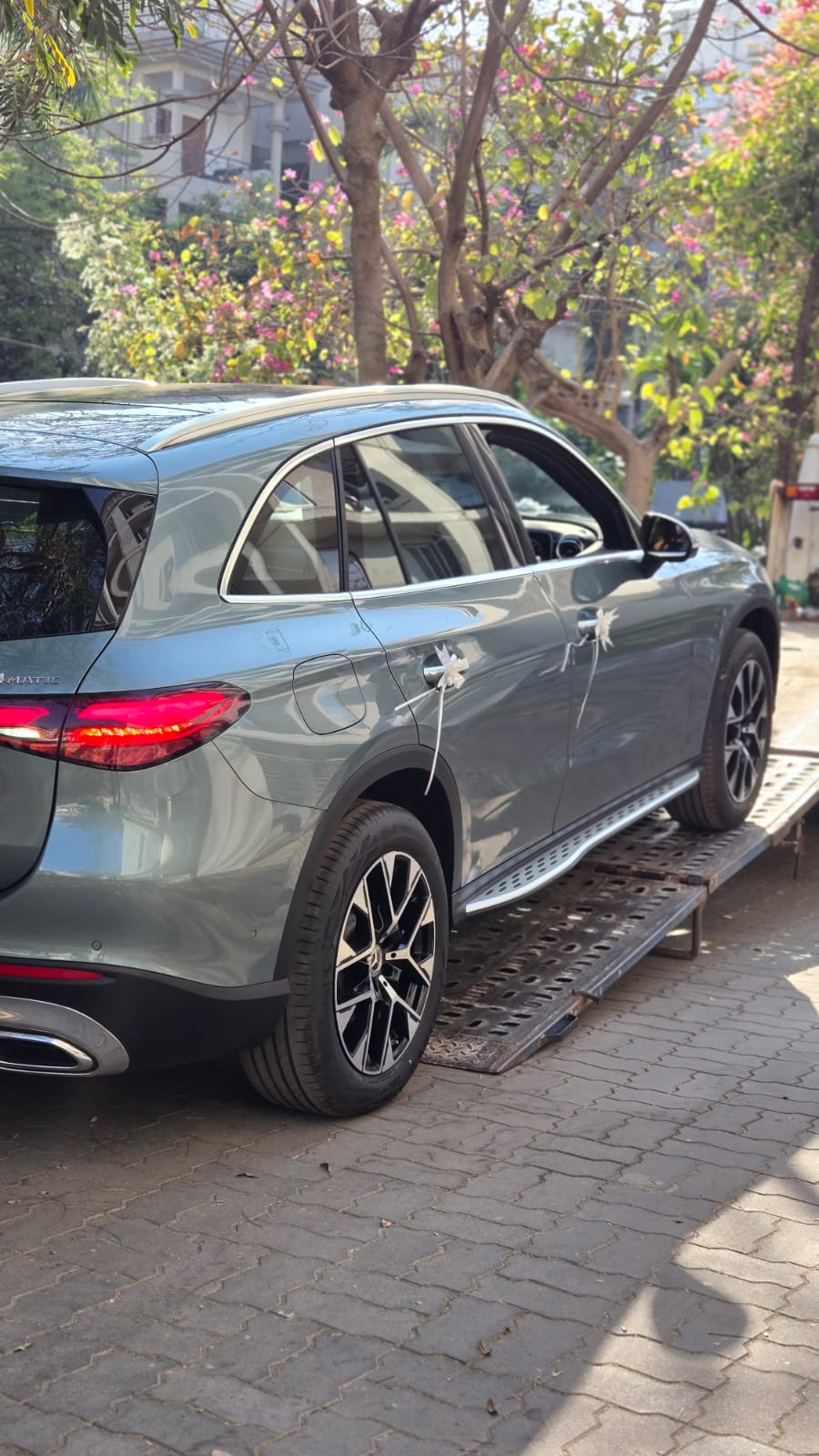 Delivering 'VERDE SILVER' Mercedes Benz GLC